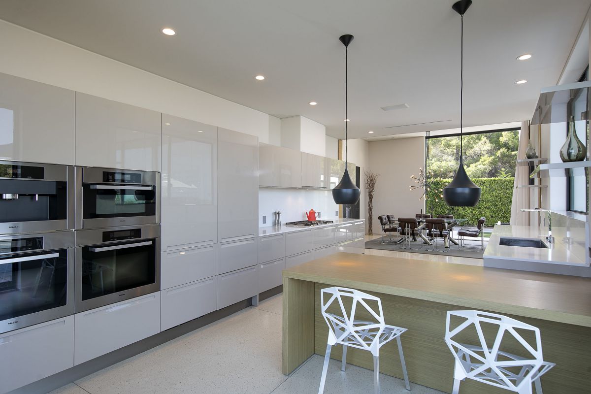 Trousdale Estates Contemporary Home in Beverly Hills for Sale 7