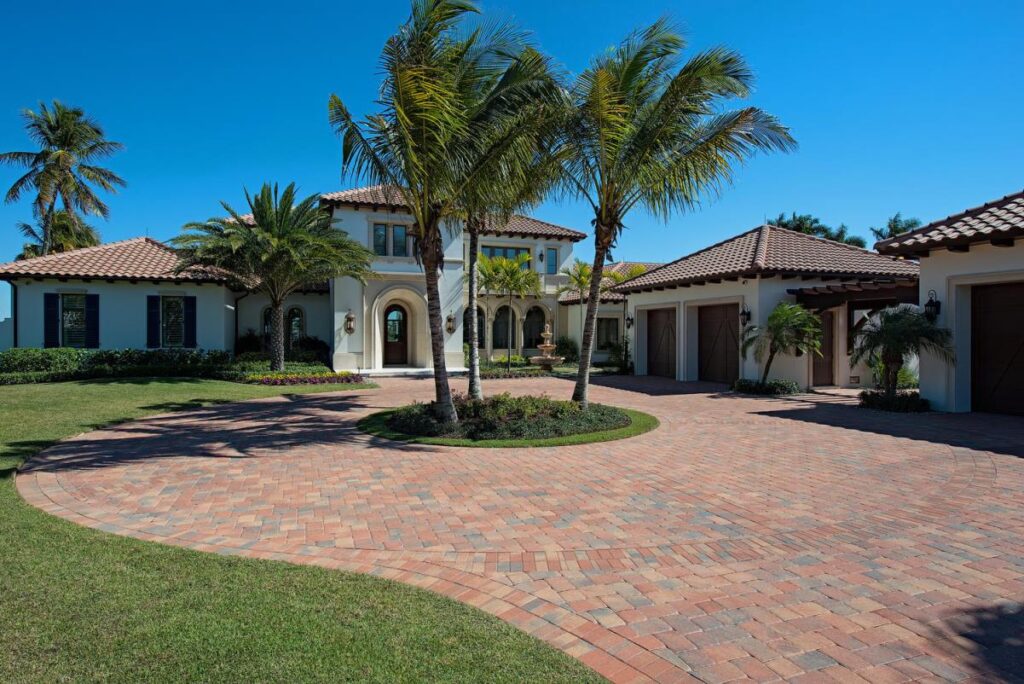 Vista Pointe Waterfront Residence in Naples by Stofft Cooney Architects