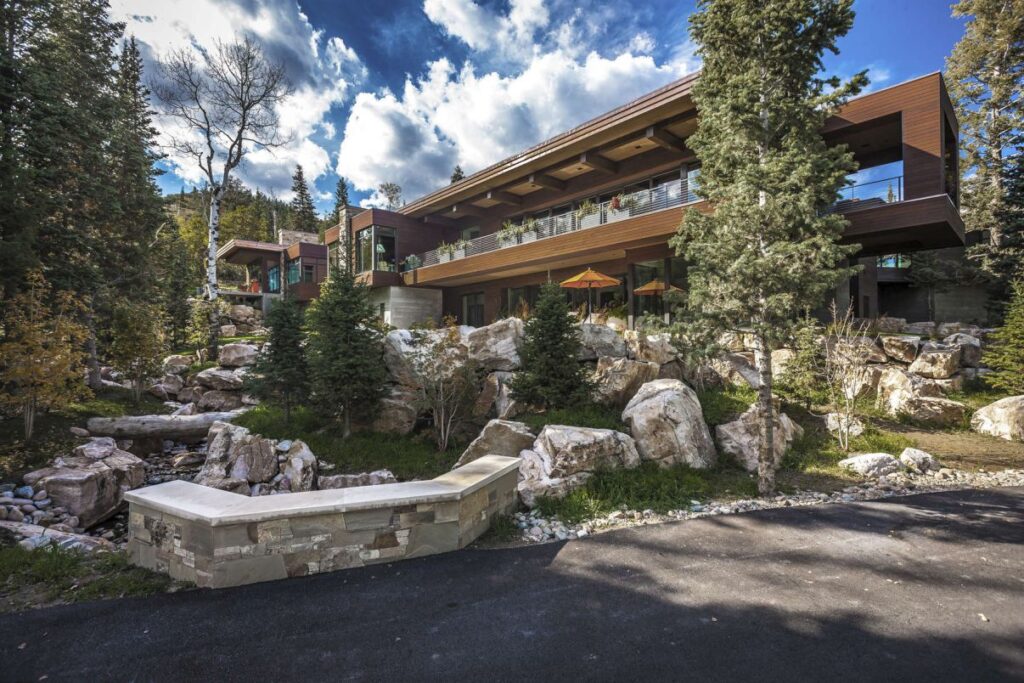 White Pine Canyon Home in Park City by Upwall Design Architects