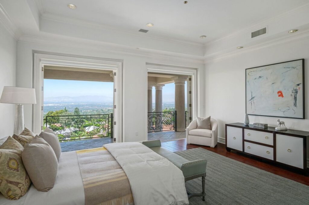 Stunning Italian inspired Encino Home for Sale 23