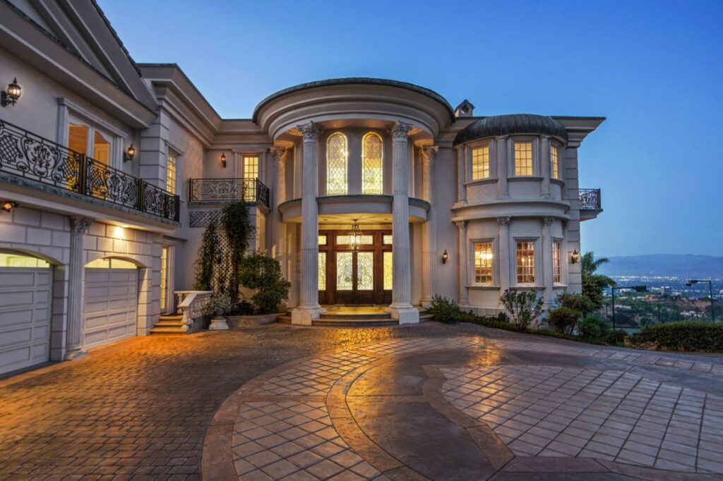 Stunning Italian inspired Encino Home for Sale 35