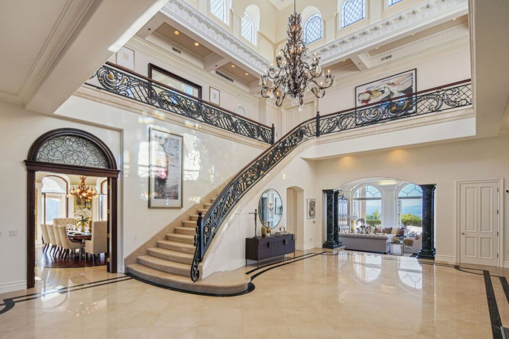 Stunning Italian inspired Encino Home for Sale 4