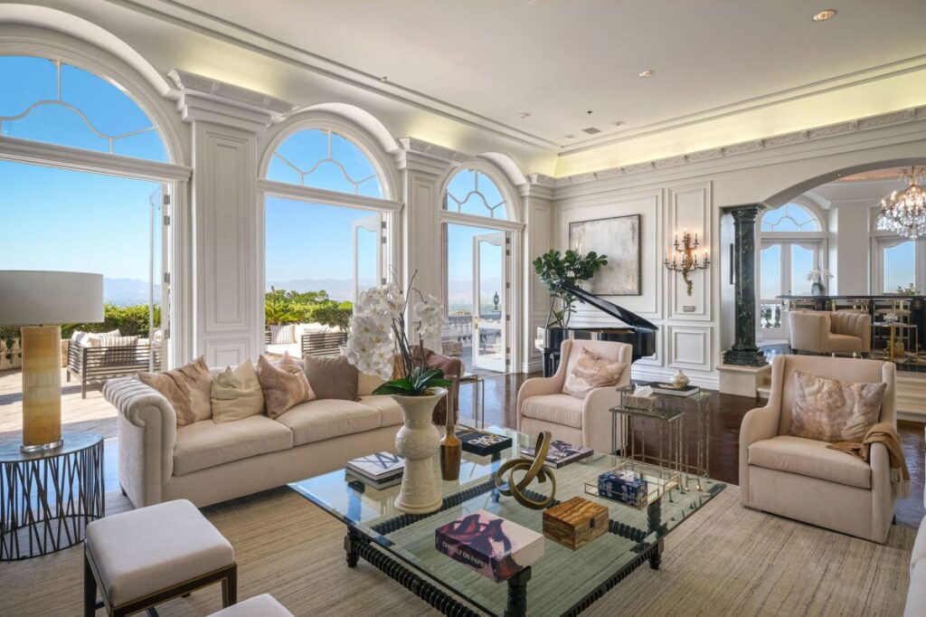 Stunning Italian inspired Encino Home for Sale 6