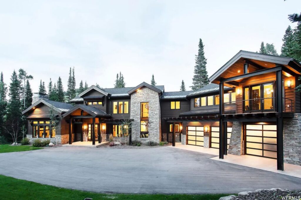 A Lovely Mountain Contemporary House in Utah for Sale
