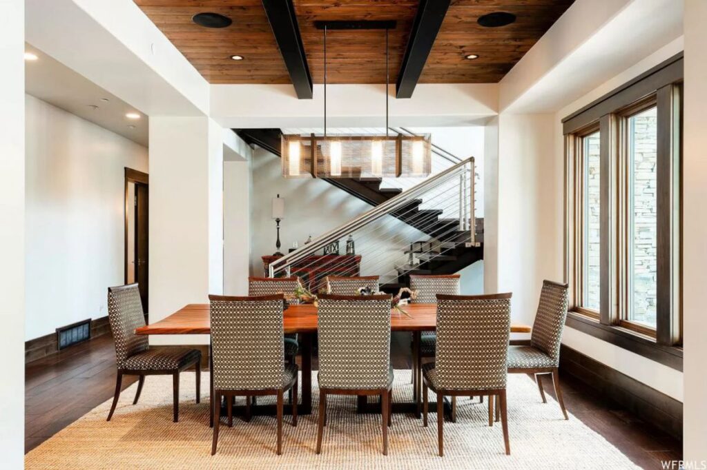 A Lovely Mountain Contemporary House in Utah for Sale