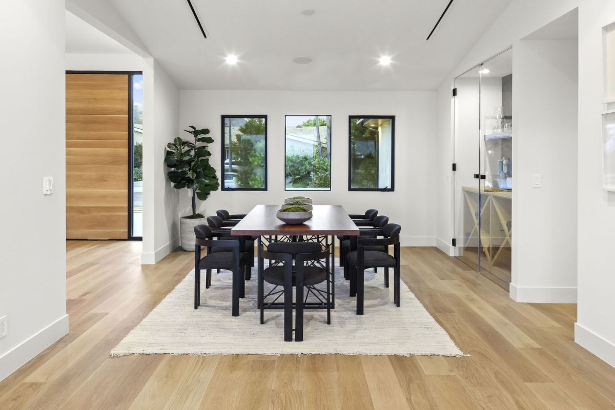 A Warm Contemporary Sherman Oaks Home for Sale at $3,595,000 | Luxury ...