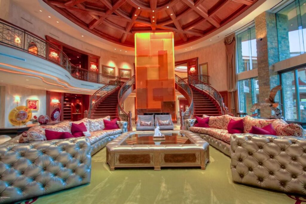 Paradise Valley Home for Sale Offers 25,000 SF of Luxury