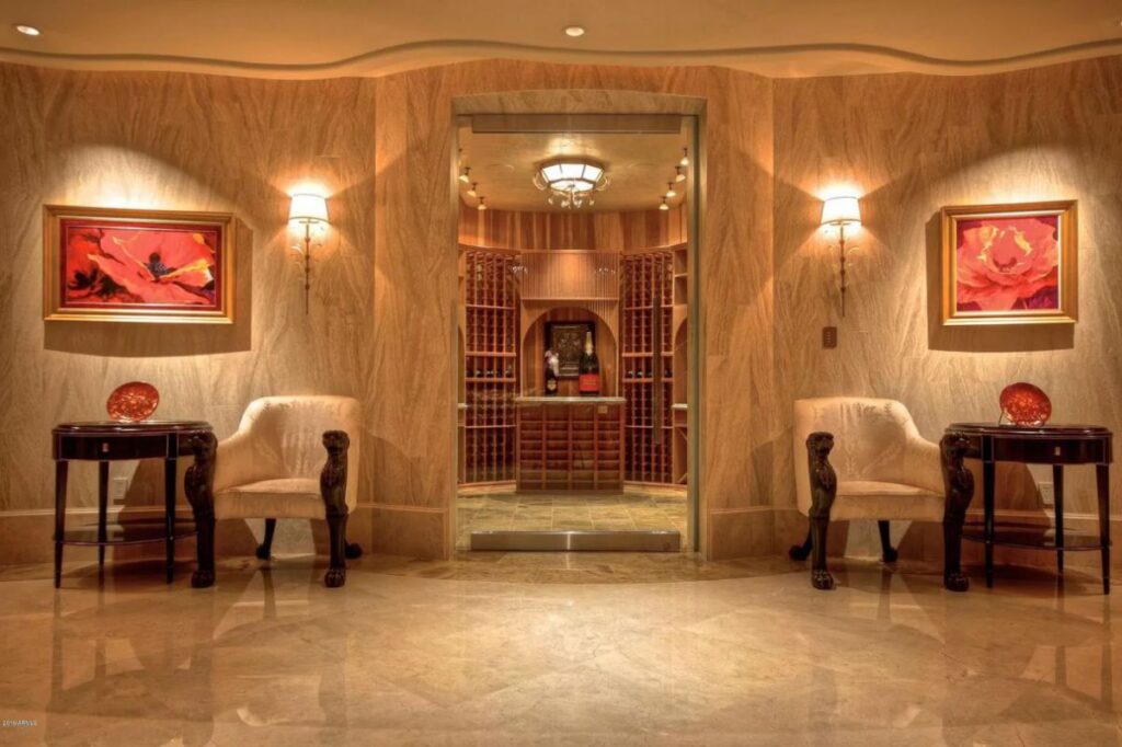 Paradise Valley Home for Sale Offers 25,000 SF of Luxury