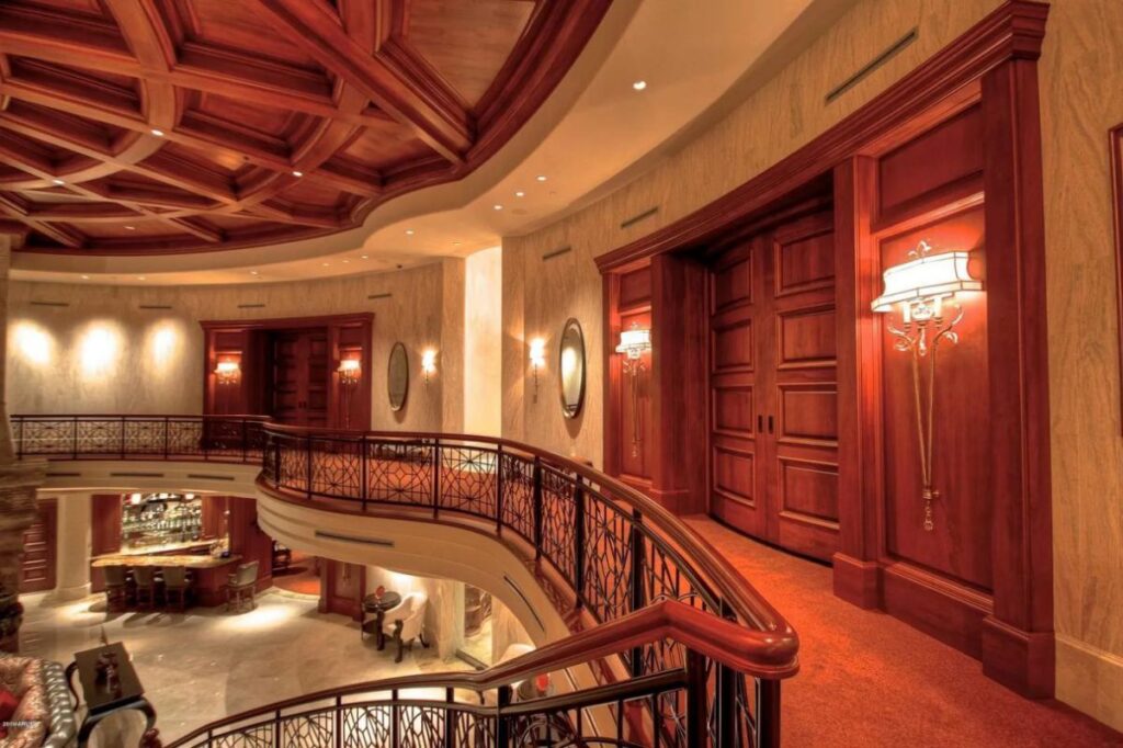 Paradise Valley Home for Sale Offers 25,000 SF of Luxury