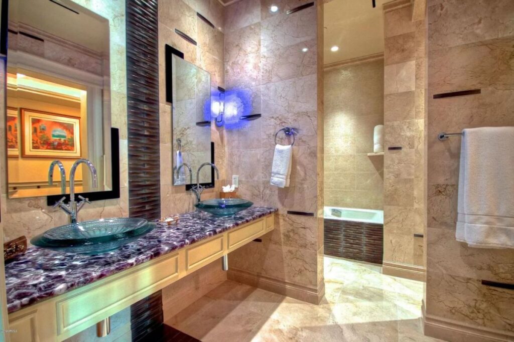 Paradise Valley Home for Sale Offers 25,000 SF of Luxury