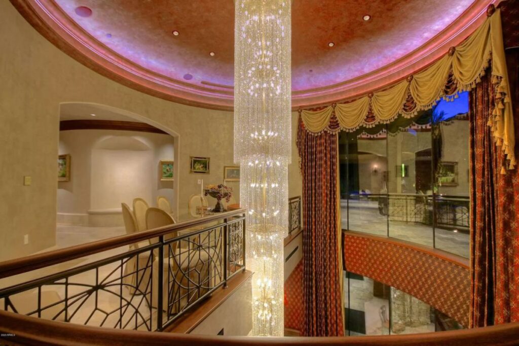 Paradise Valley Home for Sale Offers 25,000 SF of Luxury