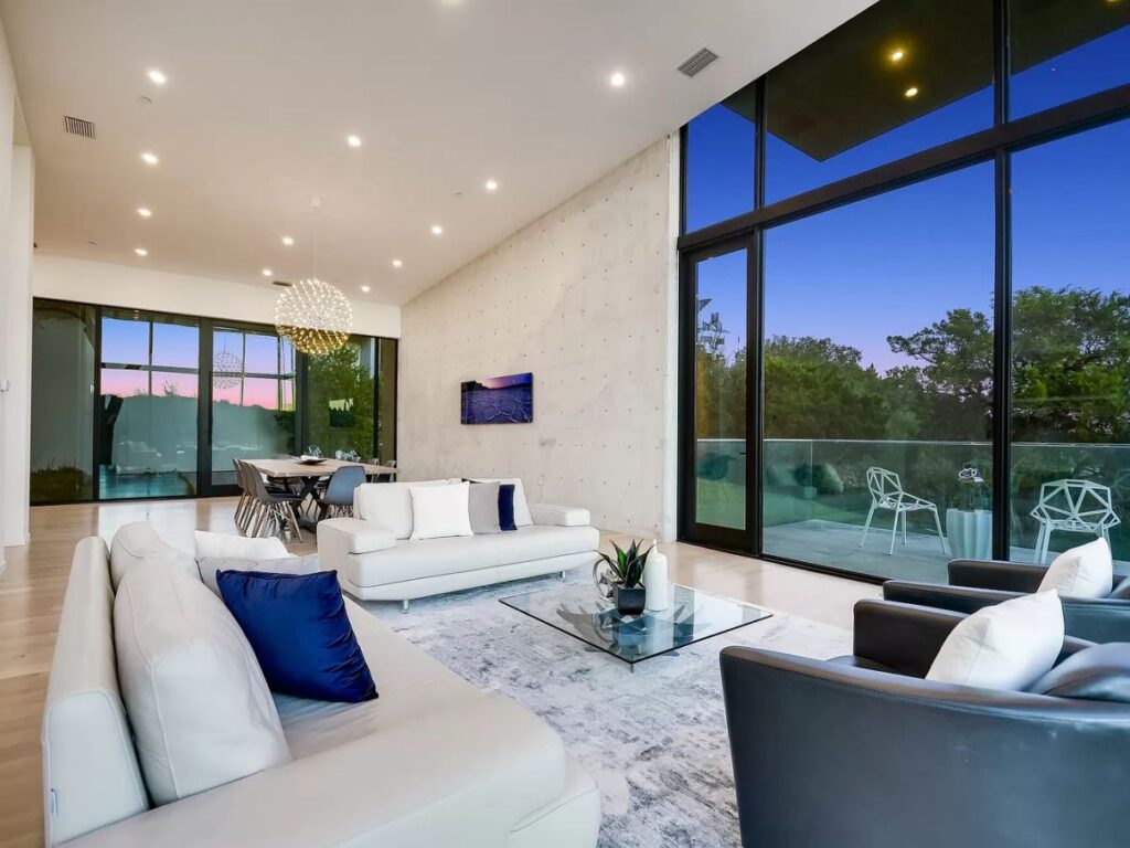 A Spectacular Architectural Home for Sale in Austin