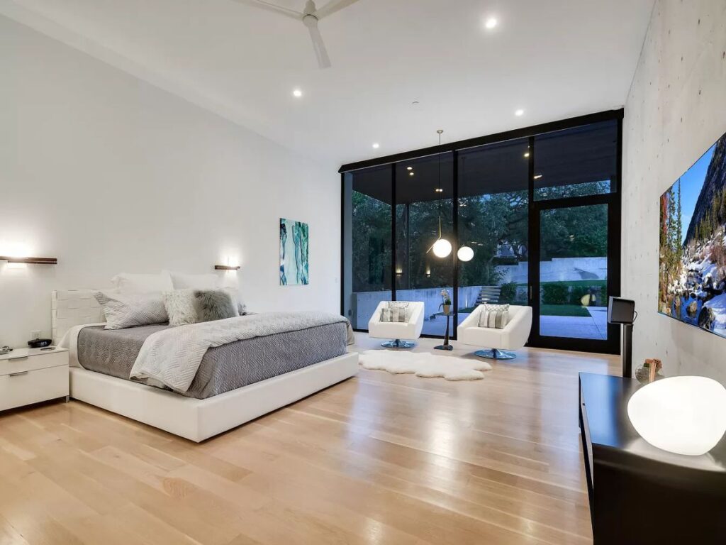 A Spectacular Architectural Home for Sale in Austin