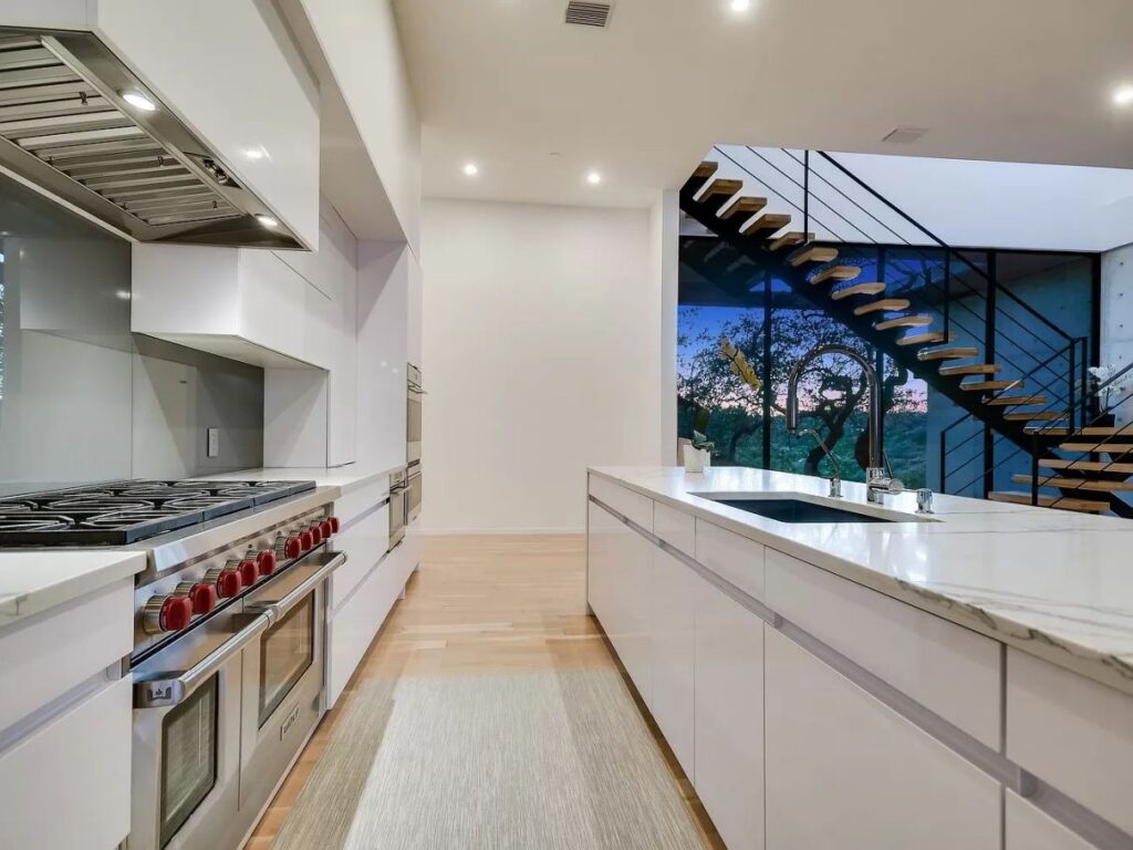 A Spectacular Architectural Home for Sale in Austin