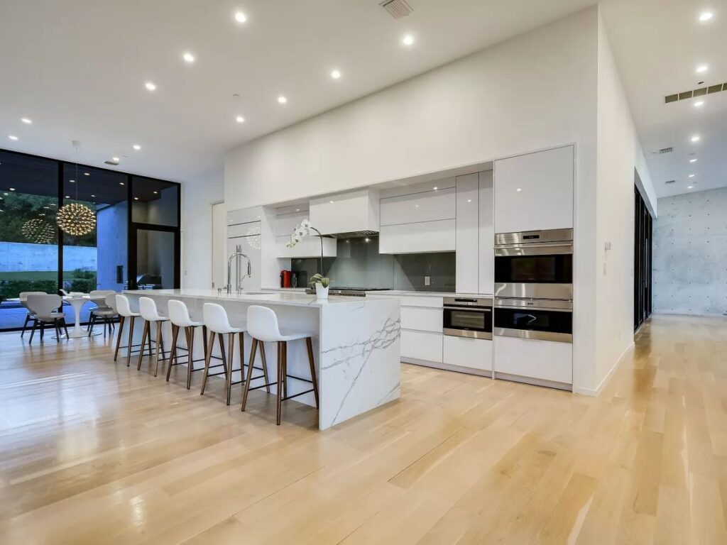 A Spectacular Architectural Home for Sale in Austin