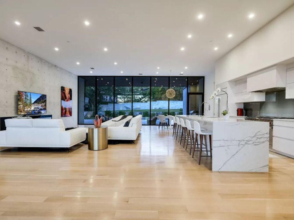 A Spectacular Architectural Home for Sale in Austin