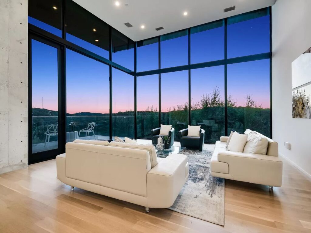 A Spectacular Architectural Home for Sale in Austin