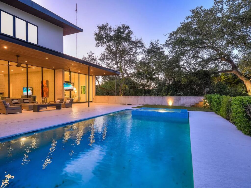 A Spectacular Architectural Home for Sale in Austin