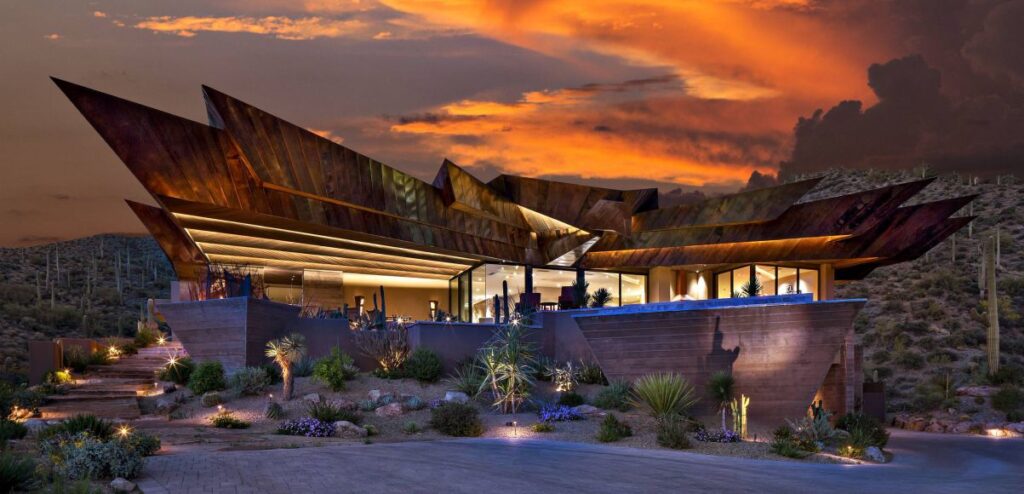 Hawks Nest Contemporary Home in Arizona by Shelby Wilson