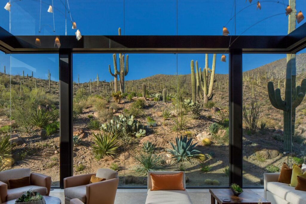 Hawks Nest Contemporary Home in Arizona by Shelby Wilson