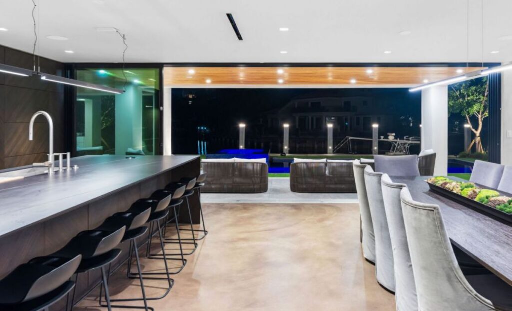 Inside A $7,950,000 Entertaining Modern Home for Sale in Fort Lauderdale 
