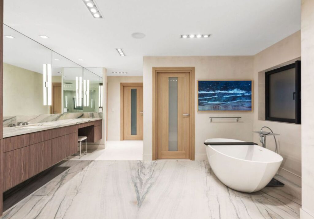 Inside A $7,950,000 Entertaining Modern Home for Sale in Fort Lauderdale 