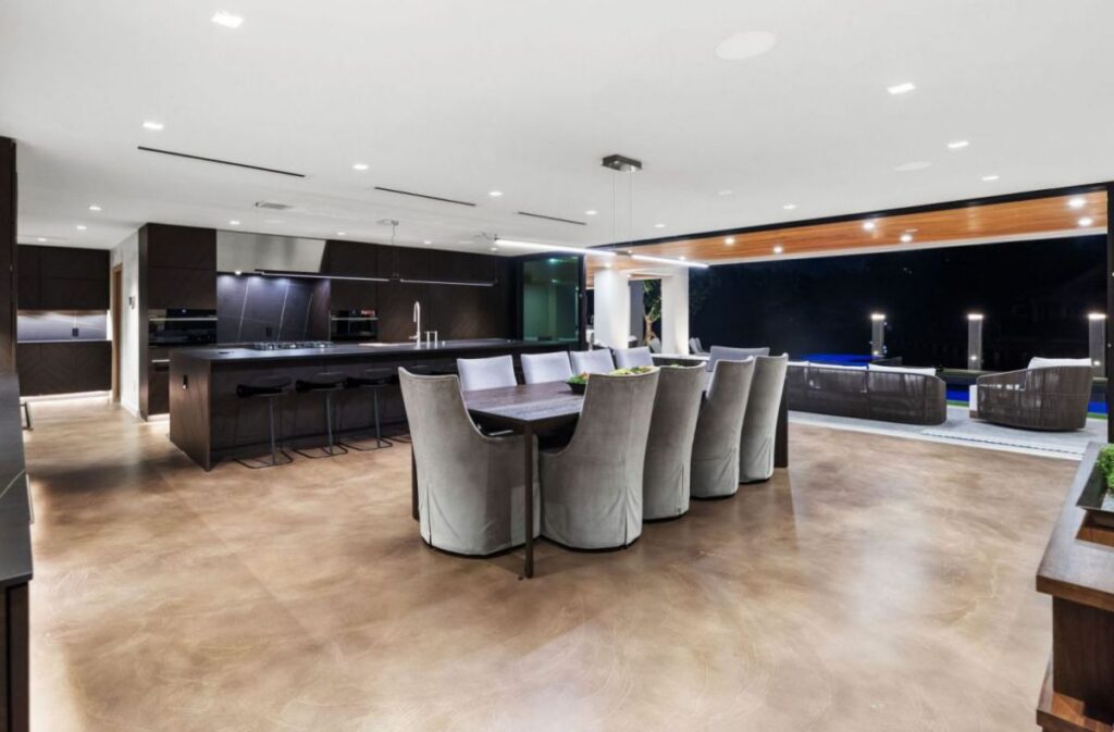 Inside A $7,950,000 Entertaining Modern Home for Sale in Fort Lauderdale 
