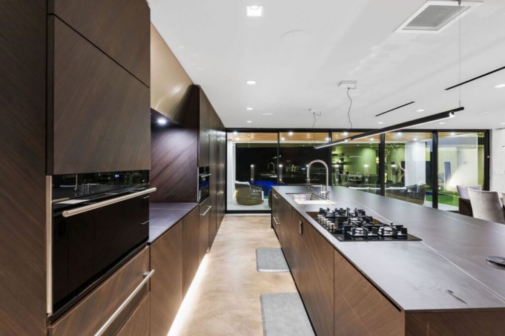 Inside A $7,950,000 Entertaining Modern Home for Sale in Fort Lauderdale 