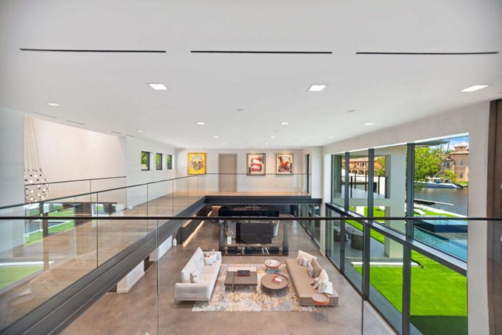 Inside A $7,950,000 Entertaining Modern Home for Sale in Fort Lauderdale 