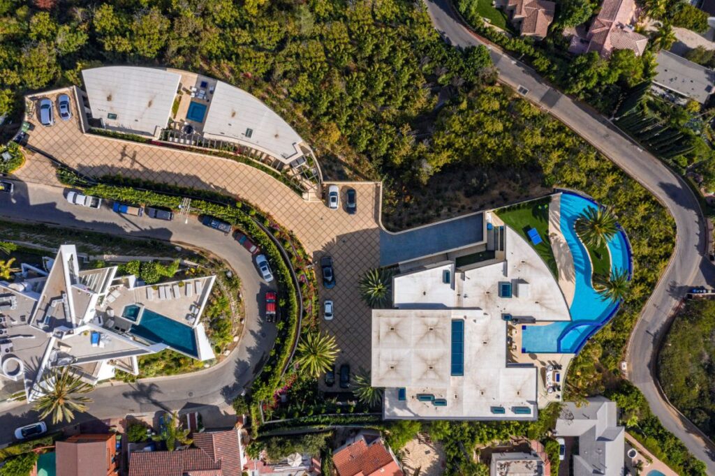 New Mansion in The Best Location Los Angeles Hits Market