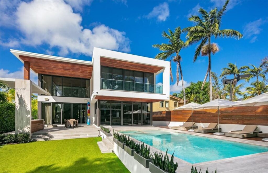 Perfectly Designed Modern Home in Miami Beach