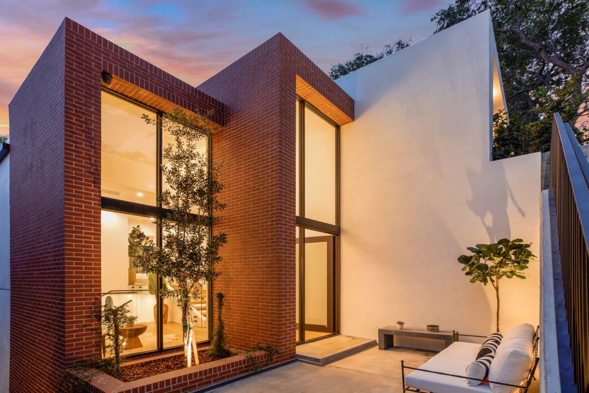 Stunning New Modern House in Pacific Palisades for Sale at $3,795,000 ...