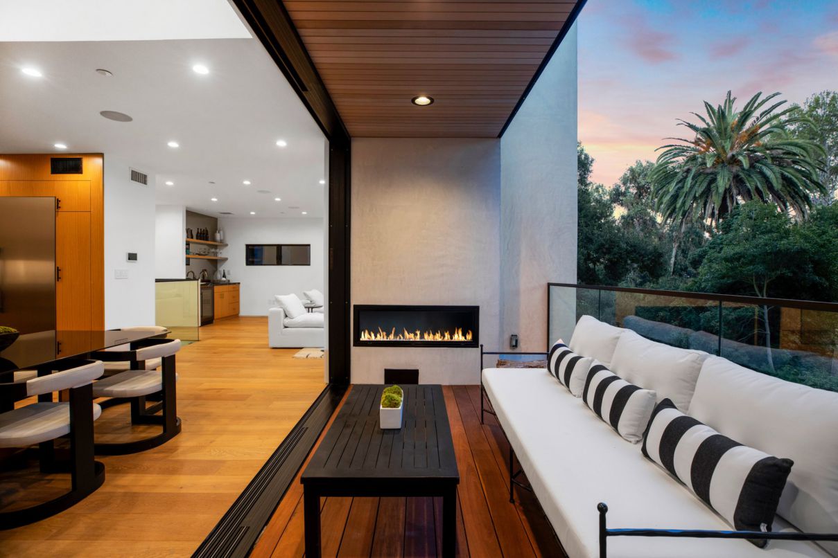 Stunning New Modern House in Pacific Palisades for Sale at $3,795,000 ...