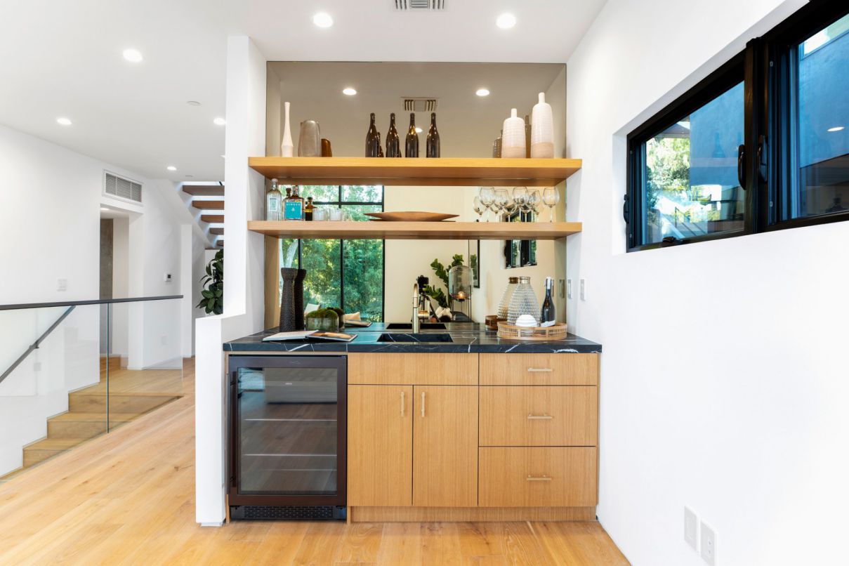 Stunning New Modern House in Pacific Palisades for Sale at $3,795,000 ...