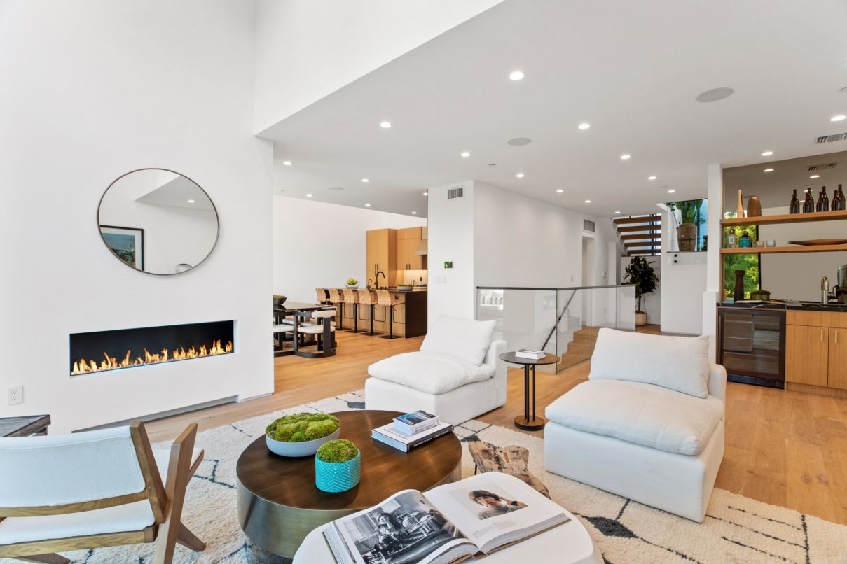 Stunning New Modern House in Pacific Palisades for Sale at $3,795,000 ...