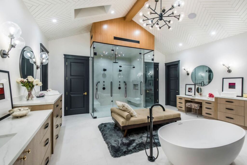 A $8,795,000 Royal Oaks Home for Sale featuring the Sophistication