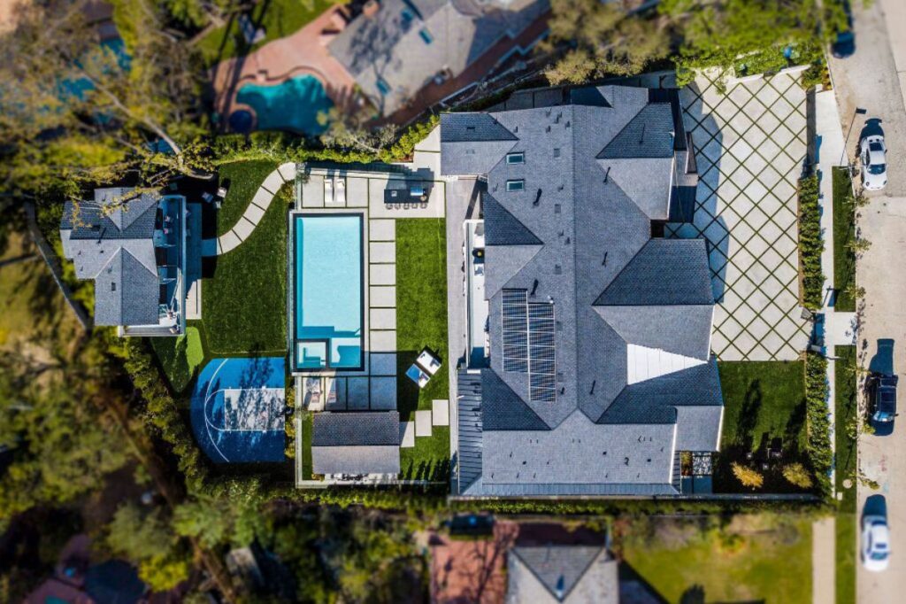 A $8,795,000 Royal Oaks Home for Sale featuring the Sophistication