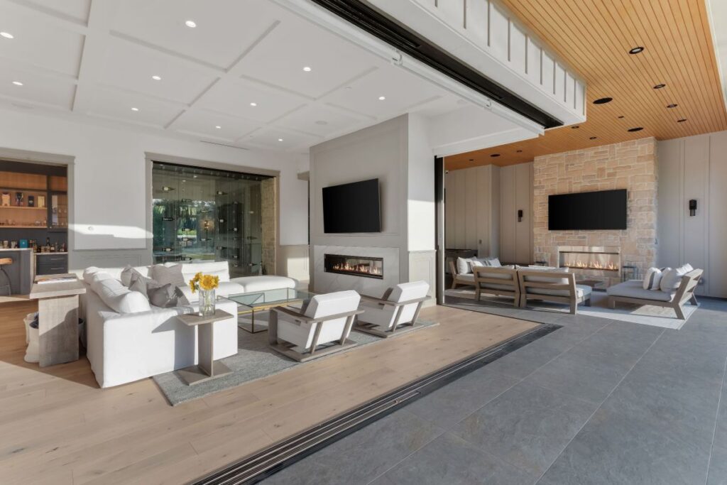 A $8,795,000 Royal Oaks Home for Sale featuring the Sophistication