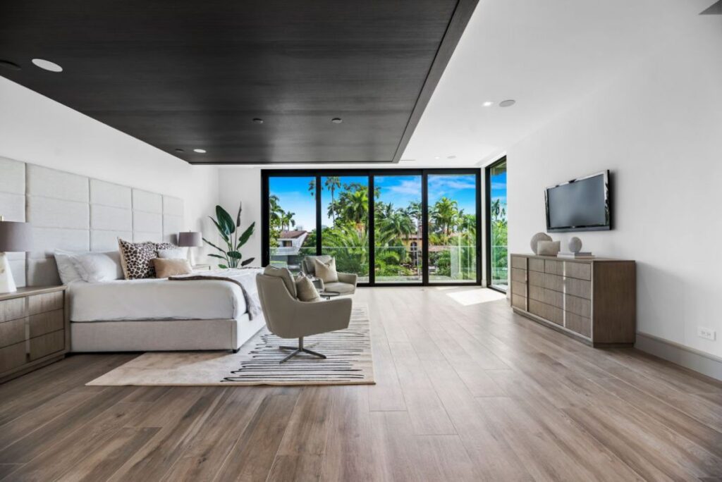 A $8,937,500 Fort Lauderdale Home offering a Private Resort Style
