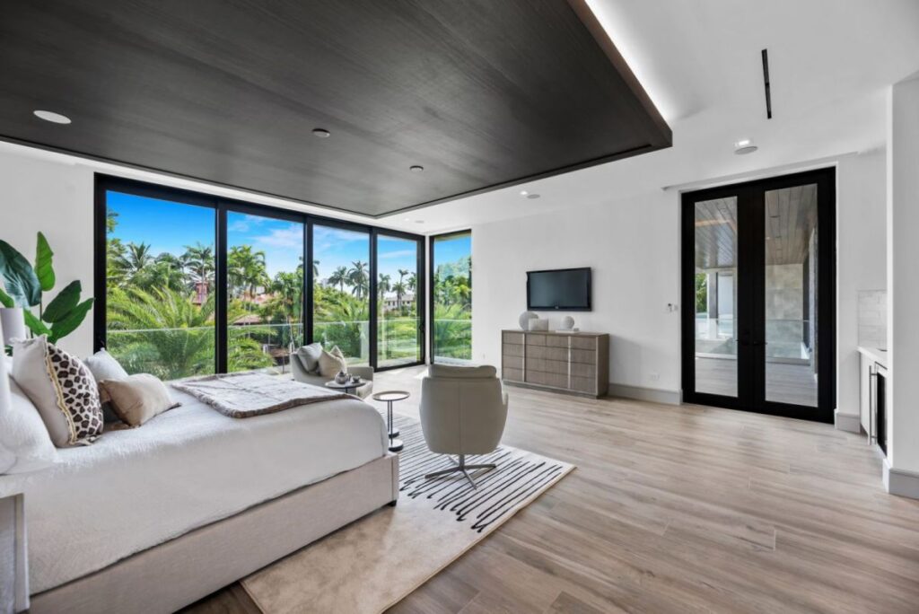 A $8,937,500 Fort Lauderdale Home offering a Private Resort Style