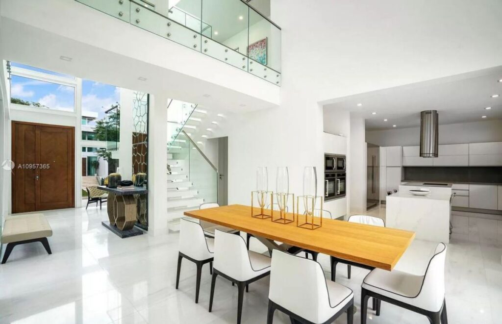 A Brand New Modern Home in Key Biscayne hits Market for $4,690,000