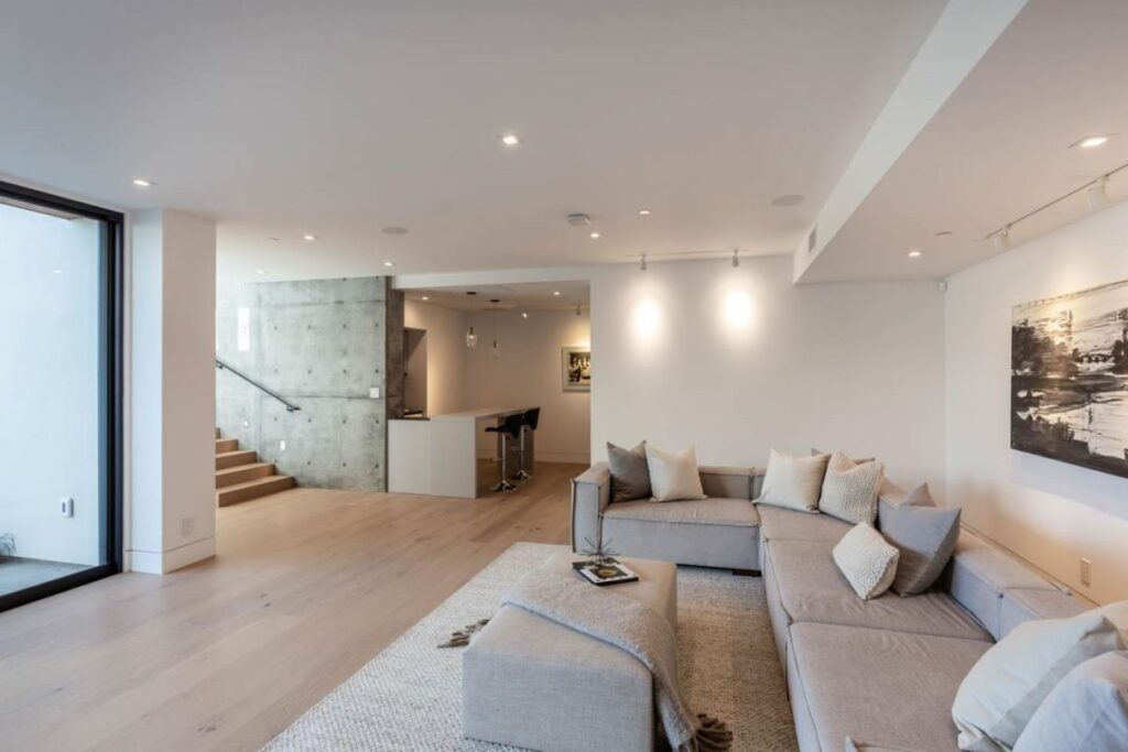 A Newly Sleek California Home in Woodside Asking for $15,500,000