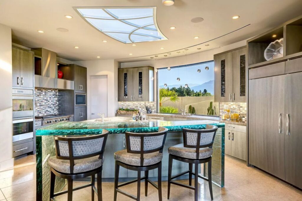 An Impeccable La Quinta Home in The Madison Club asks for $9,950,000