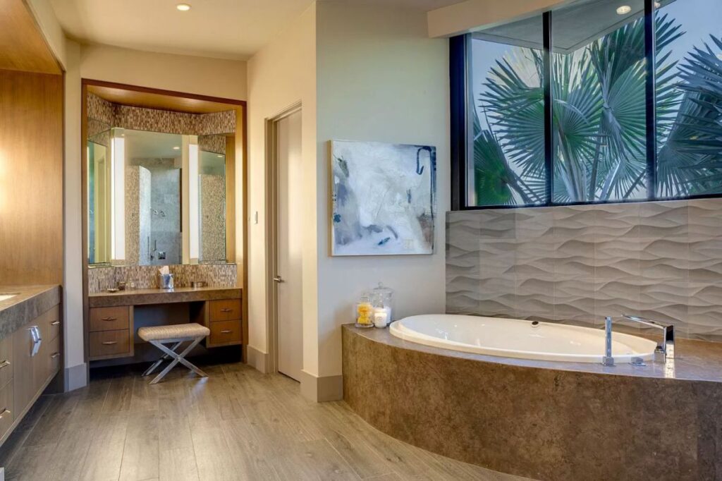 An Impeccable La Quinta Home in The Madison Club asks for $9,950,000