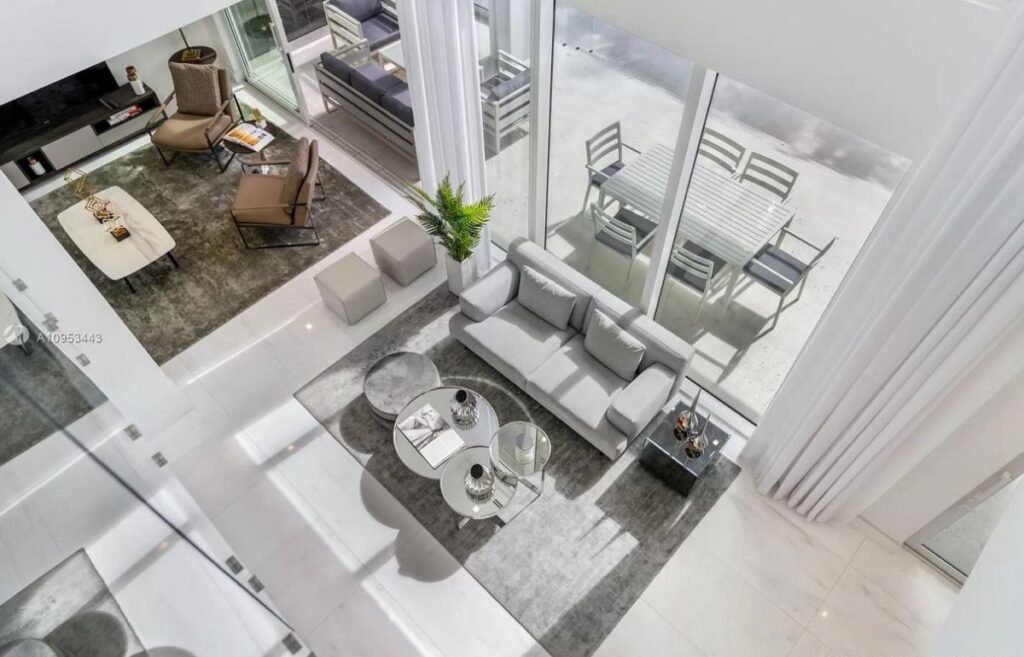 The Key Biscayne Home is a brand new construction is well thought out and finished in the most upscale fashion now available for sale. This home located at 200 Buttonwood Dr, Key Biscayne, Florida; offering 5 bedrooms and 7 bathrooms with over 3,500 square feet of living spaces.
