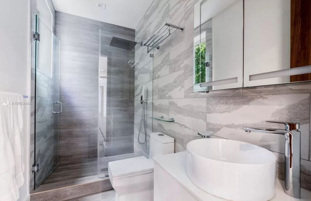 The Key Biscayne Home is a brand new construction is well thought out and finished in the most upscale fashion now available for sale. This home located at 200 Buttonwood Dr, Key Biscayne, Florida; offering 5 bedrooms and 7 bathrooms with over 3,500 square feet of living spaces.