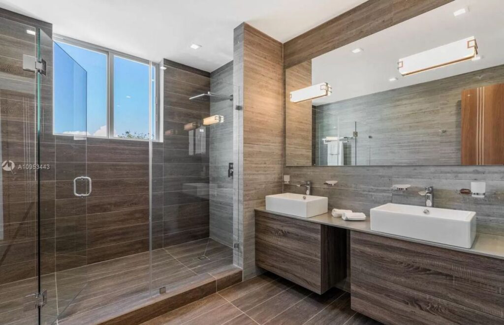 The Key Biscayne Home is a brand new construction is well thought out and finished in the most upscale fashion now available for sale. This home located at 200 Buttonwood Dr, Key Biscayne, Florida; offering 5 bedrooms and 7 bathrooms with over 3,500 square feet of living spaces.