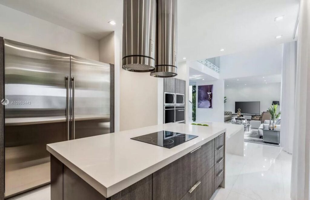 The Key Biscayne Home is a brand new construction is well thought out and finished in the most upscale fashion now available for sale. This home located at 200 Buttonwood Dr, Key Biscayne, Florida; offering 5 bedrooms and 7 bathrooms with over 3,500 square feet of living spaces.