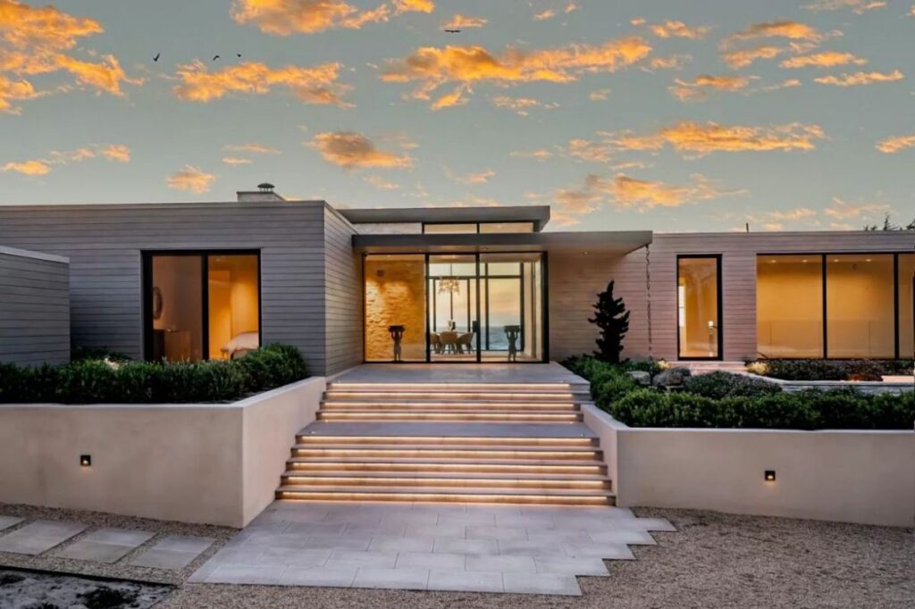 Dreamy Beachside Living in California Home asking for $16,900,000