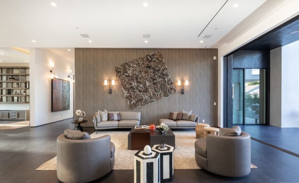 Inside A $21,995,000 Exquisitely Beverly Hills Home Just Hit The Market